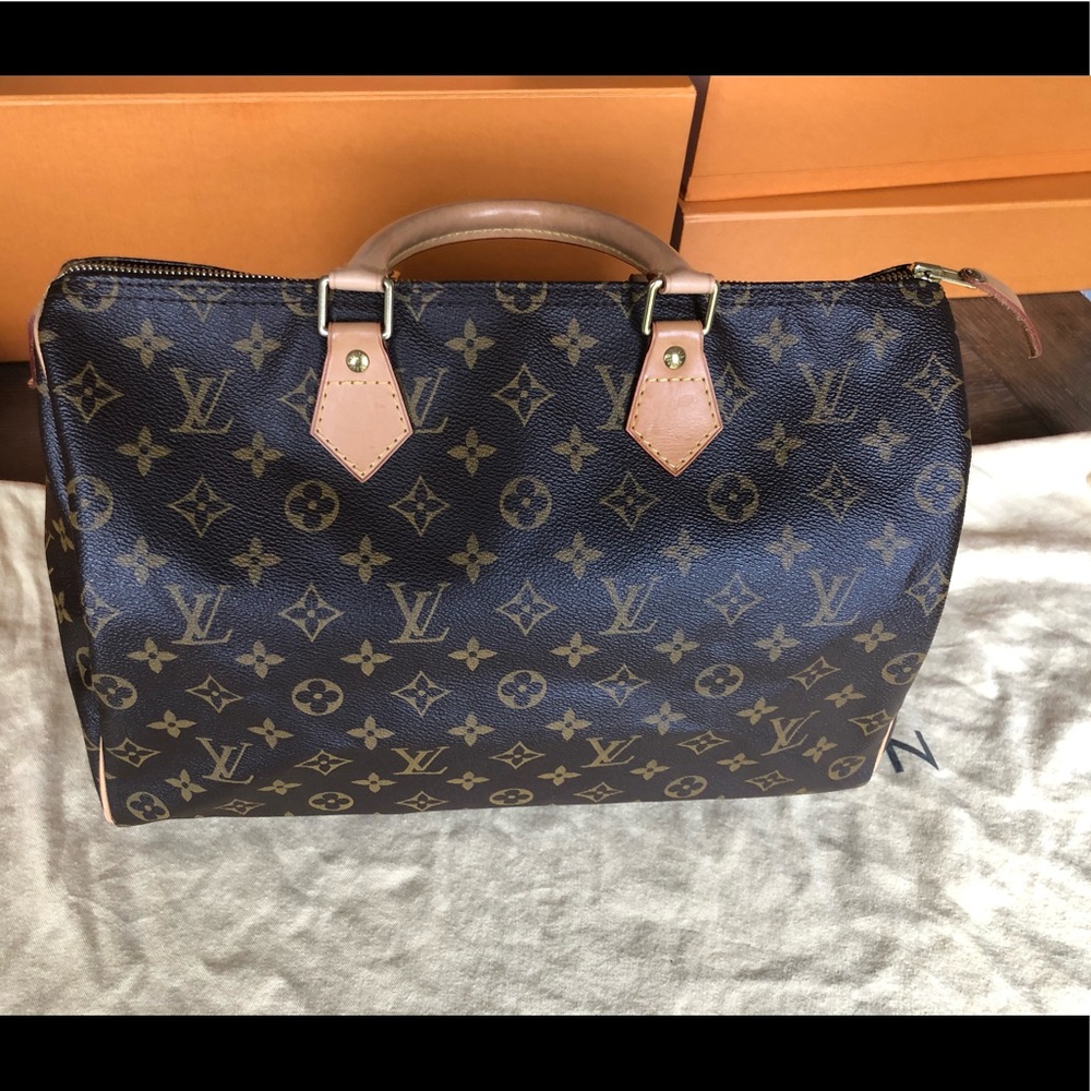 ❌SOLD❌Louis Vuitton Speedy 35 monogram